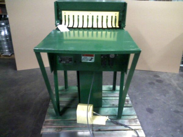 (SOLD) Used Lion #2024 Open Throat Air Cleatformer