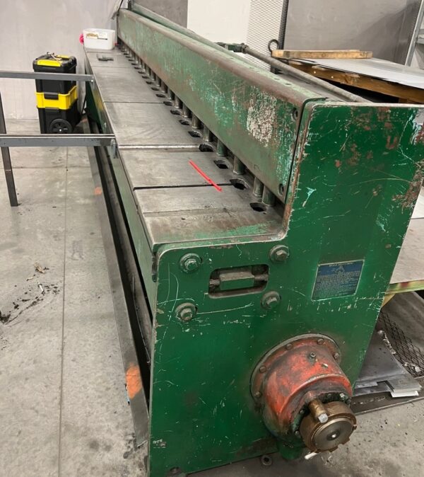 [SOLD] UM1347 Used Niagara Model 110 10 ft 14 ga Mechanical Shear