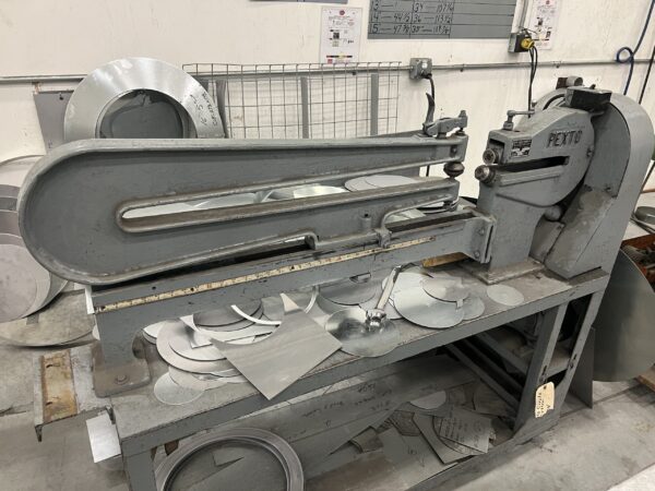 [SOLD] UM1320 Used Pexto Model 299-B Circle Shear